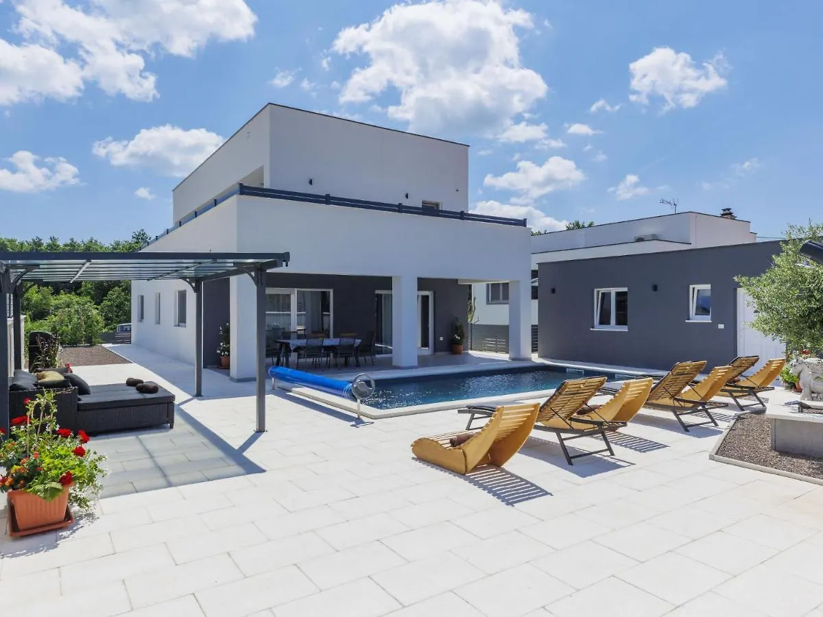 Villa Drago By Interhome contacts